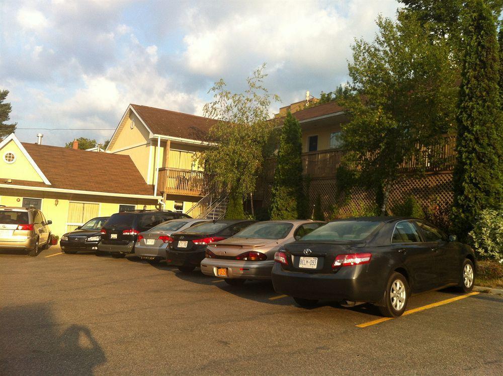 Rainbow Inn Huntsville Bagian luar foto