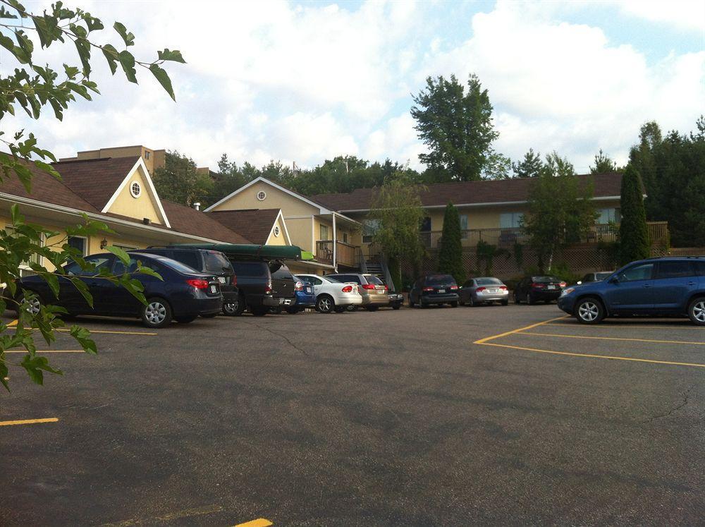 Rainbow Inn Huntsville Bagian luar foto