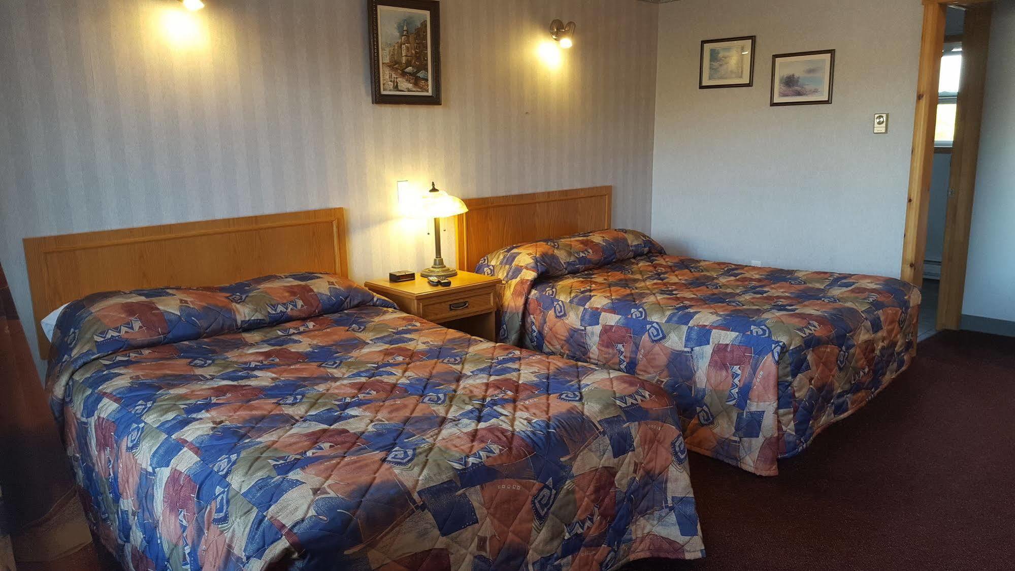 Rainbow Inn Huntsville Bagian luar foto